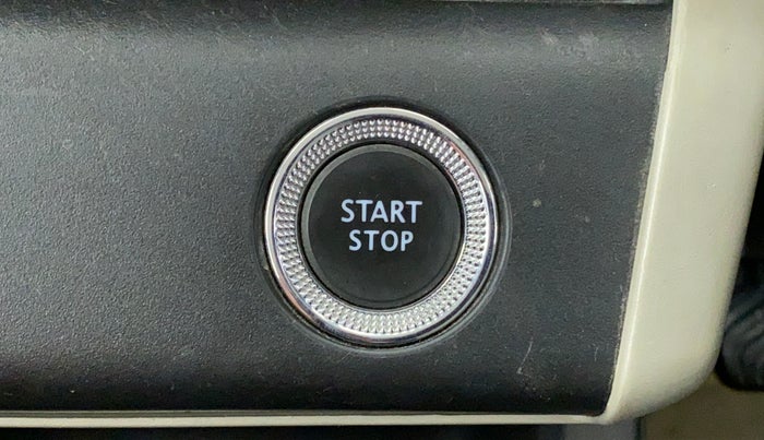 2019 Renault TRIBER 1.0 RXZ, Petrol, Manual, 14,295 km, Keyless Start/ Stop Button