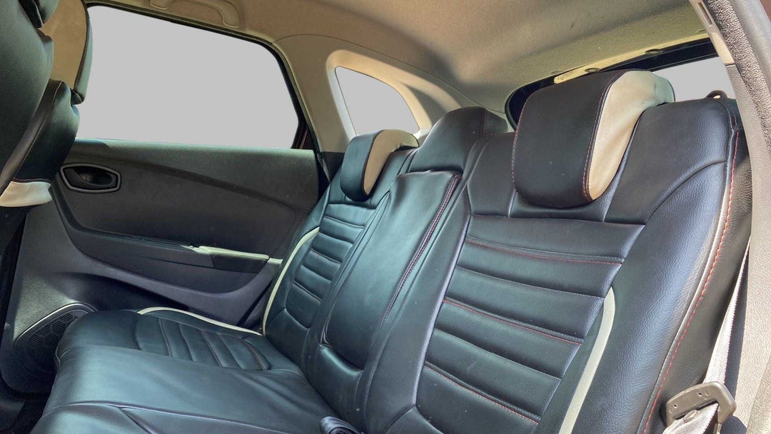 Right Side Rear Door Cabin