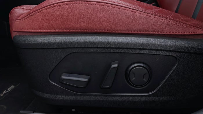 KIA K5-Driver Side Adjustment Panel