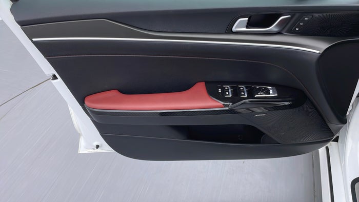 KIA K5-Driver Side Door Panels Controls