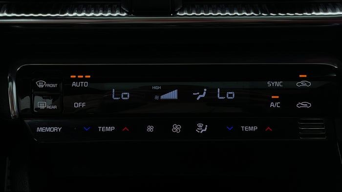 KIA K5-Automatic Climate Control