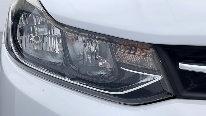 CHEVROLET TRAX-Head Light RHS Scratch
