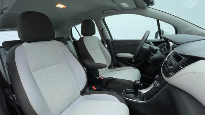 CHEVROLET TRAX-Right Side Front Door Cabin View