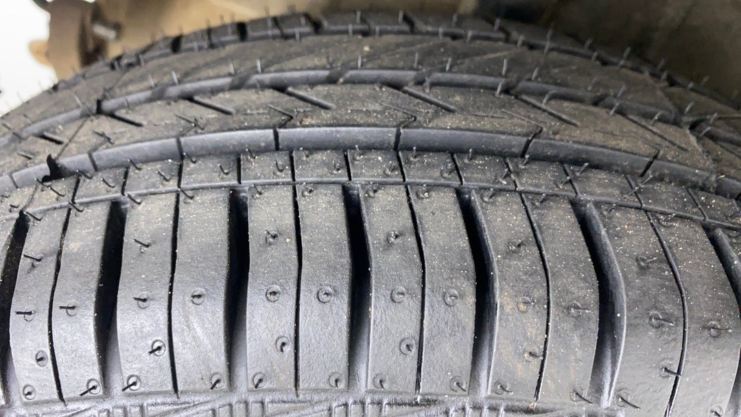 Right Rear Tyre Tread