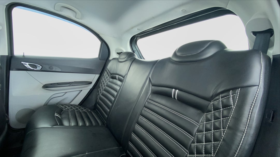 Right Side Rear Door Cabin