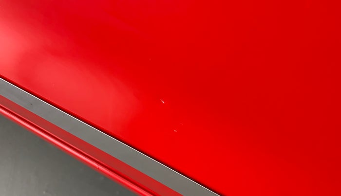 2018 Maruti Swift VXI ABS, Petrol, Manual, 69,988 km, Driver-side door - Slightly dented