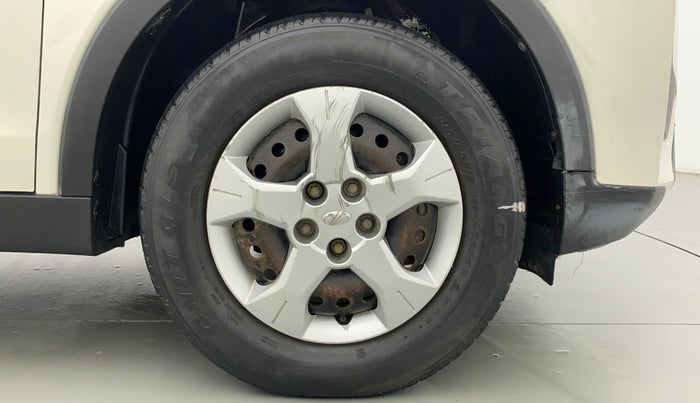 2019 Mahindra XUV300 1.5 W6 MT, Diesel, Manual, 44,494 km, Right Front Wheel