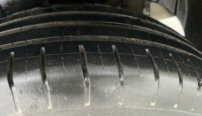 2019 Mahindra XUV300 1.5 W6 MT, Diesel, Manual, 62,552 km, Left Rear Tyre Tread