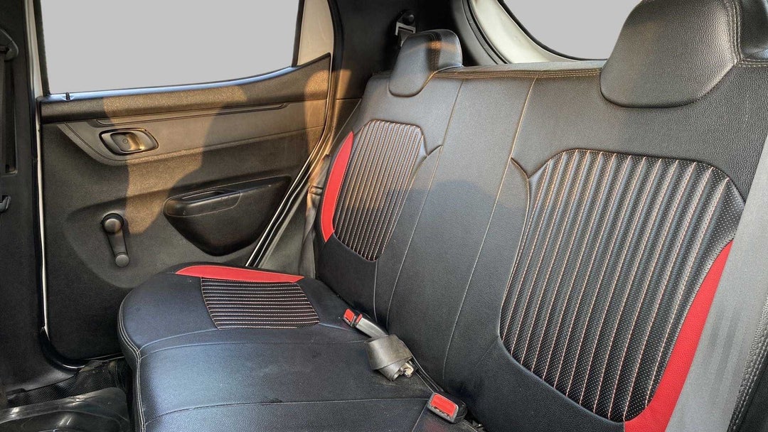 Right Side Rear Door Cabin