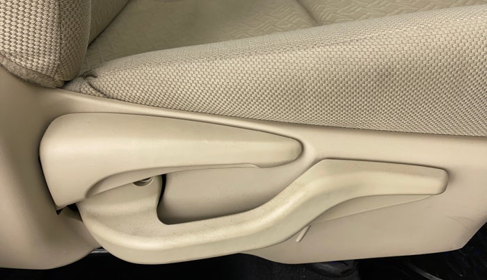 2017 Toyota Etios GX, Petrol, Manual, 61,050 km, Driver Side Adjustment Panel