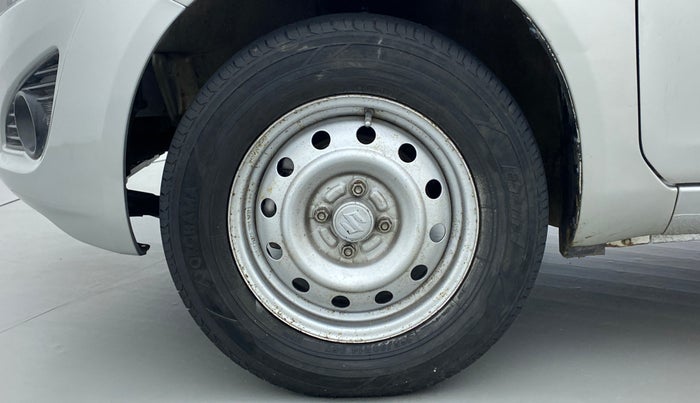 2014 Maruti Ritz VXI, Petrol, Manual, 65,203 km, Left Front Wheel
