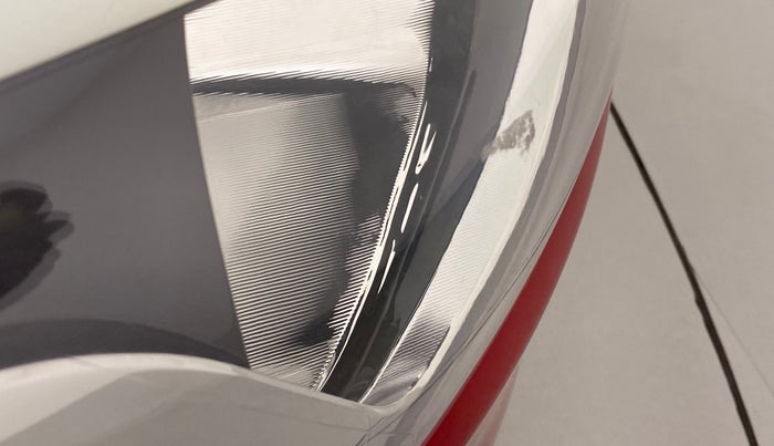 2016 Hyundai Elite i20 ASTA 1.2, Petrol, Manual, 32,136 km, Right headlight - Minor scratches