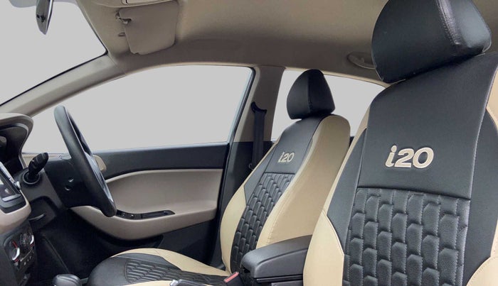 2019 Hyundai Elite i20 SPORTZ PLUS  1.2 CVT, Petrol, Automatic, 16,106 km, Right Side Front Door Cabin