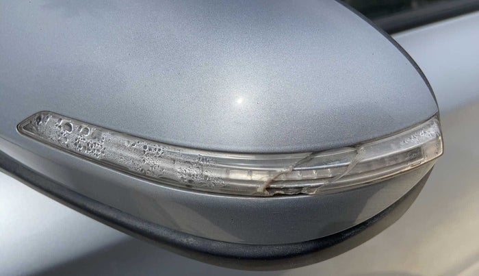2019 Hyundai Elite i20 SPORTZ PLUS  1.2 CVT, Petrol, Automatic, 16,106 km, Left rear-view mirror - Indicator light has minor damage