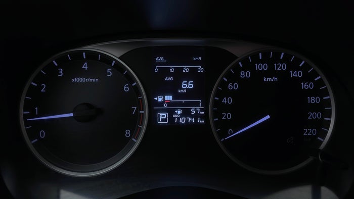 NISSAN KICKS-Odometer View