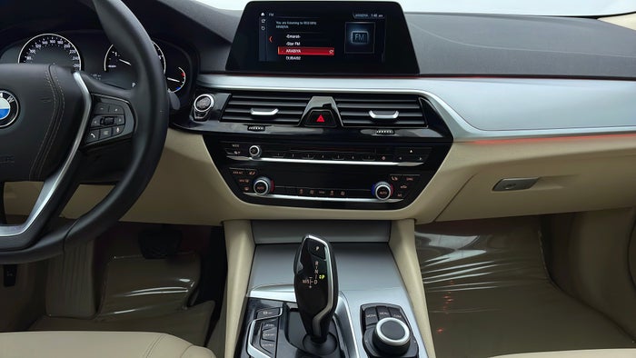 BMW 520I-Center Console