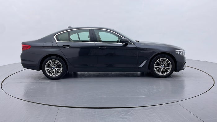BMW 520I-Right Side View