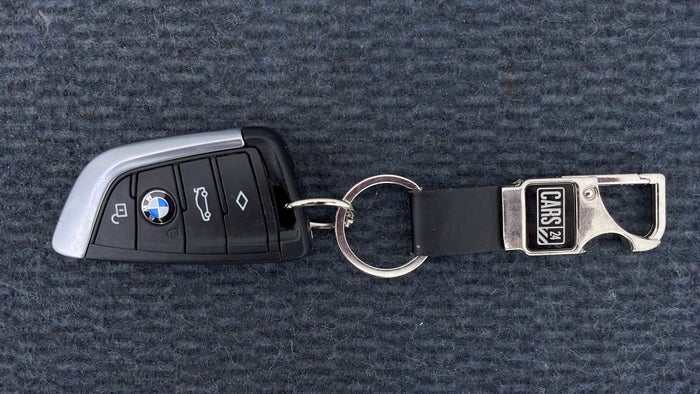 BMW 520I-Key Close-up