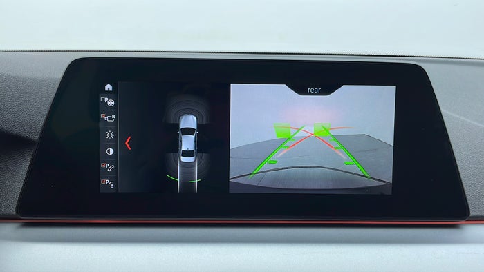 BMW 520I-Parking Camera (Rear View)