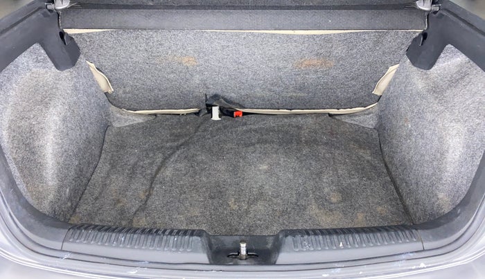 2014 Volkswagen Polo COMFORTLINE 1.2L PETROL, Petrol, Manual, 66,786 km, Boot Inside