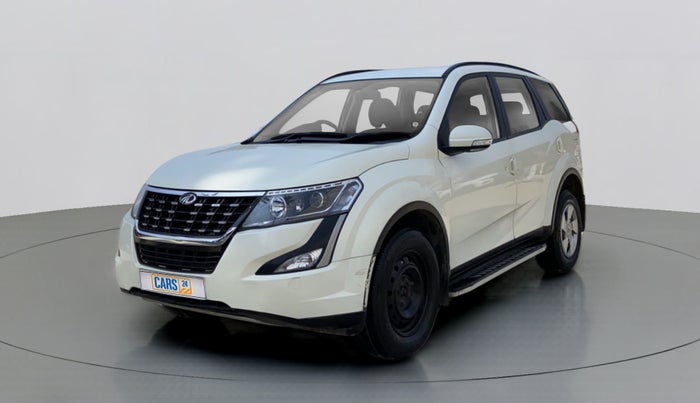 2018 Mahindra XUV500 W7 AT, Diesel, Automatic, 28,610 km, Left Front Diagonal