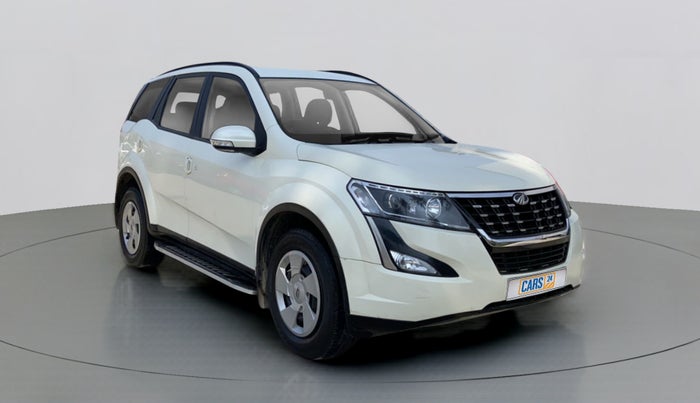 2018 Mahindra XUV500 W7 AT, Diesel, Automatic, 28,610 km, Right Front Diagonal