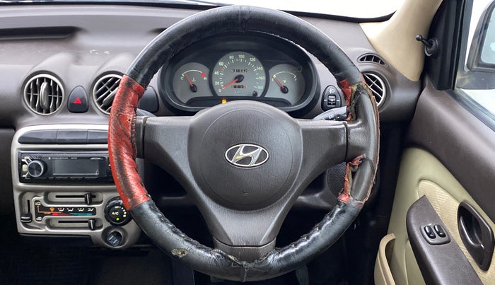 2012 Hyundai Santro Xing GLS, Petrol, Manual, 31,592 km, Steering Wheel Close Up