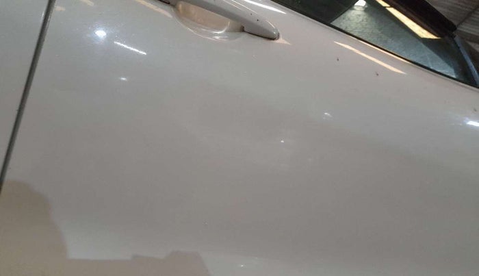 2016 Maruti Baleno DELTA CVT PETROL 1.2, Petrol, Automatic, 76,781 km, Driver-side door - Minor scratches