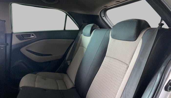 2014 Hyundai Elite i20 MAGNA 1.2, Petrol, Manual, 80,227 km, Right Side Rear Door Cabin