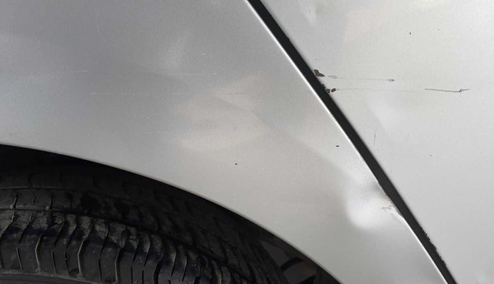 2014 Hyundai Elite i20 MAGNA 1.2, Petrol, Manual, 80,227 km, Right quarter panel - Slightly dented