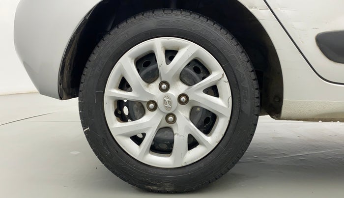 2018 Hyundai Grand i10 MAGNA 1.2 KAPPA VTVT, Petrol, Manual, 19,848 km, Right Rear Wheel