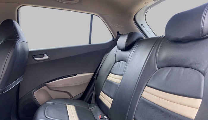 2019 Hyundai Grand i10 ASTA 1.2 KAPPA VTVT, CNG, Manual, 41,502 km, Right Side Rear Door Cabin