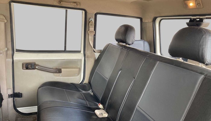 2015 Mahindra Bolero ZLX, Diesel, Manual, 48,619 km, Right Side Rear Door Cabin