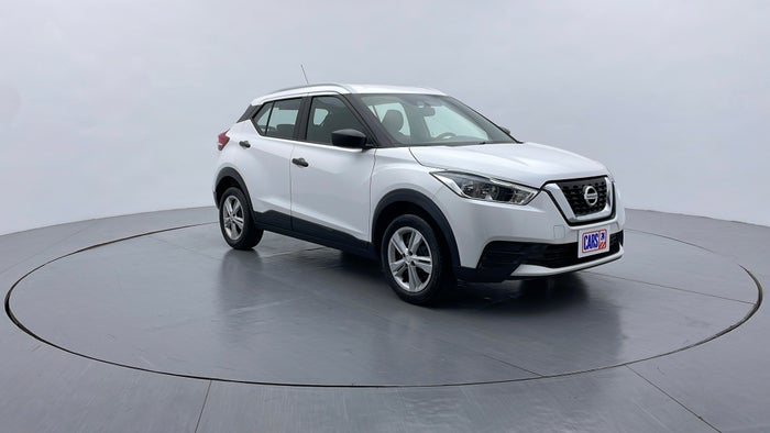 NISSAN KICKS-Front Left