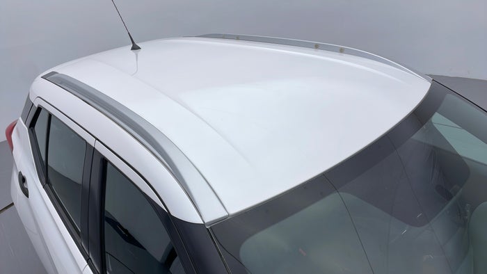 NISSAN KICKS-Roof/Sunroof View