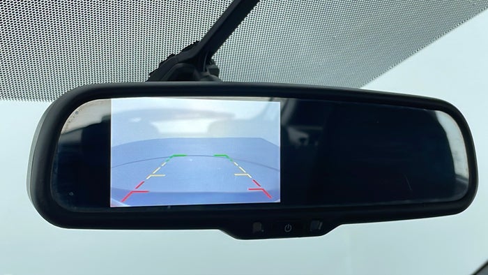 NISSAN KICKS-IRVM Mounted Reverse Camera
