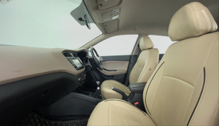 2016 Hyundai Elite i20 ASTA 1.2, Petrol, Manual, 35,356 km, Right Side Front Door Cabin