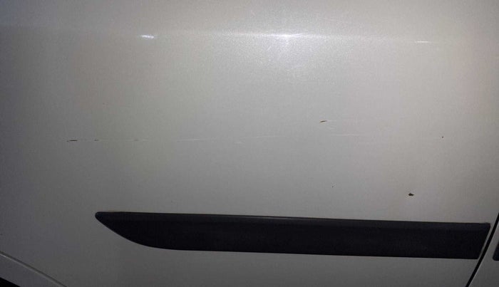 2015 Maruti Swift VXI, Petrol, Manual, 53,167 km, Right rear door - Minor scratches