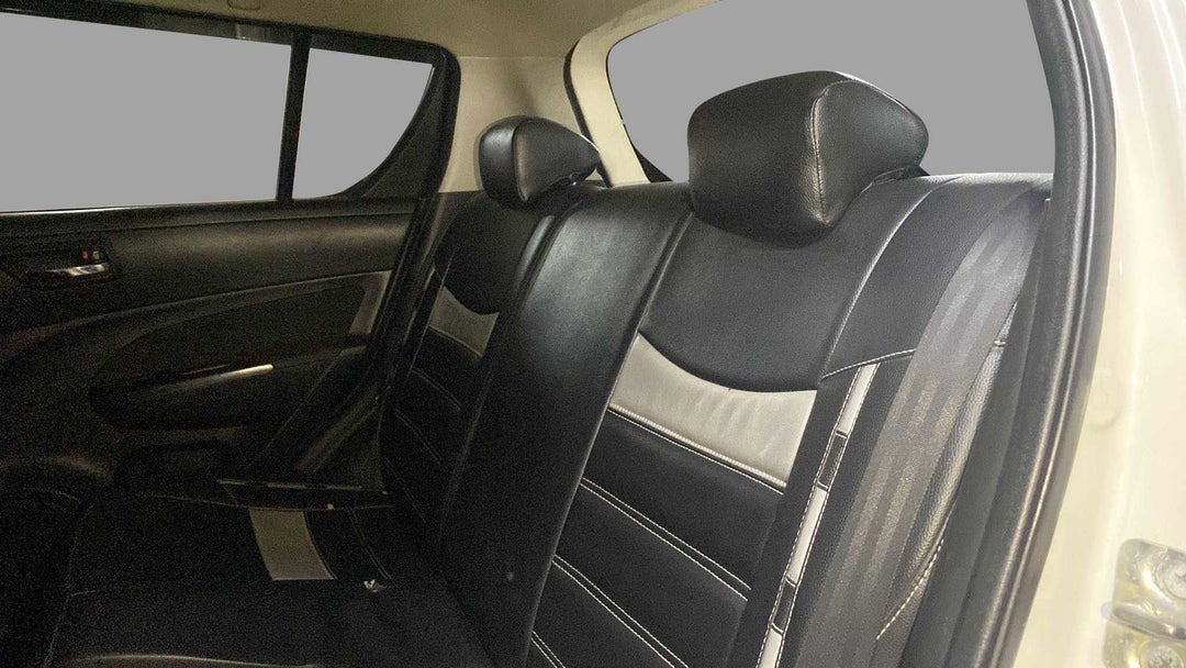 Right Side Rear Door Cabin