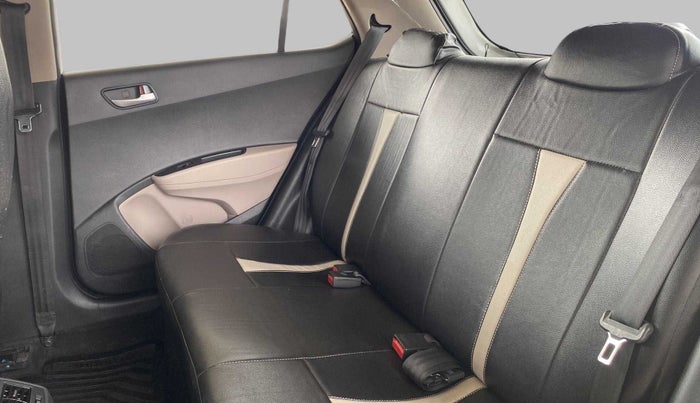 2018 Hyundai Grand i10 SPORTZ 1.2 KAPPA VTVT, Petrol, Manual, 33,867 km, Right Side Rear Door Cabin