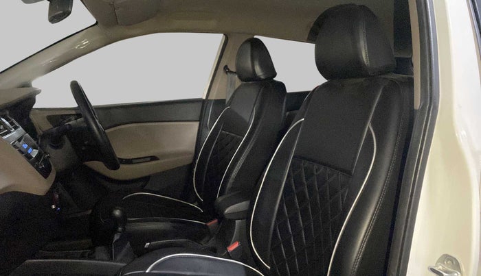2018 Hyundai Elite i20 SPORTZ 1.2, Petrol, Manual, 68,610 km, Right Side Front Door Cabin