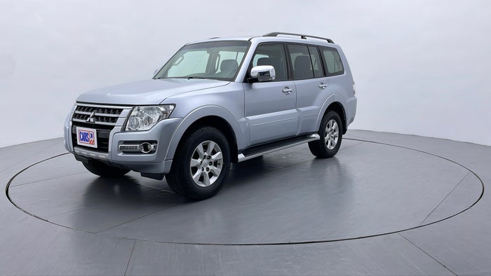 MITSUBISHI PAJERO-Left Front Diagonal (45- Degree) View