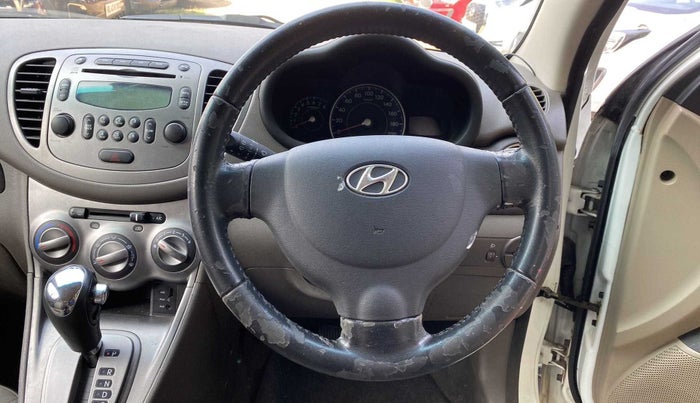 2013 Hyundai i10 SPORTZ 1.2 AT, Petrol, Automatic, 59,211 km, Steering wheel - Steering cover is minor torn