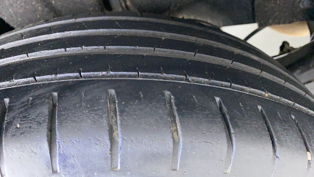 Right Rear Tyre Tread