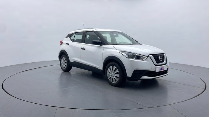 NISSAN KICKS-Front Left