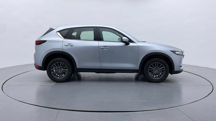 MAZDA CX 5-Right Side View