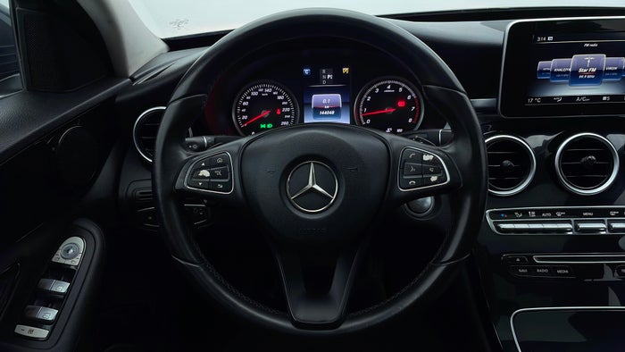 MERCEDES BENZ C 200-Steering Wheel Close-up