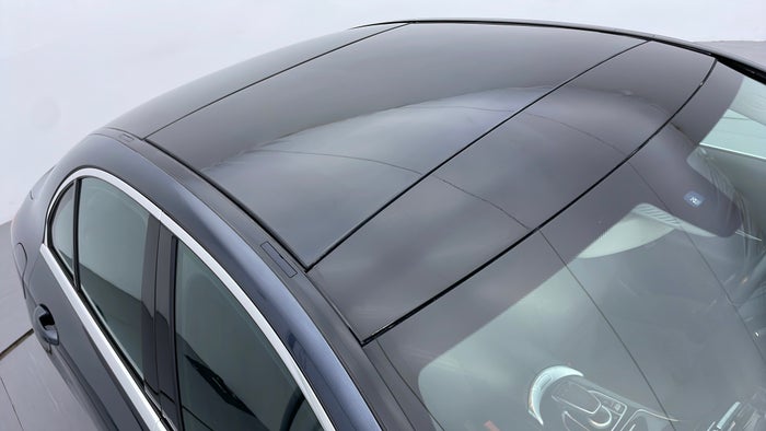 MERCEDES BENZ C 200-Roof/Sunroof View