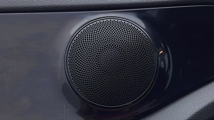 MERCEDES BENZ C 200-Speakers