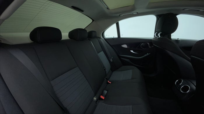MERCEDES BENZ C 200-Right Side Door Cabin View